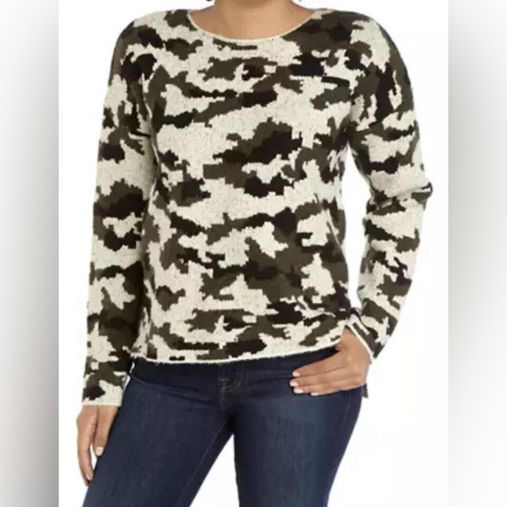 Workshop Republic Clothing Fuzzy Camouflage Women's Sweater